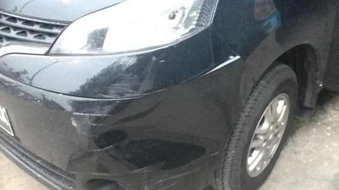 307835_goresan-pada-mobil_665_374.jpg
