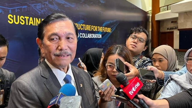 684a659569952-luhut-ungkap-ri-bakal-punya-perhitungan-garis-kemiskinan-baru_665_374.jpg