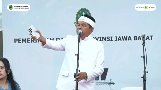 68a49f98702f7-gubernur-jawa-barat-dedi-mulyadi_665_374.jpg