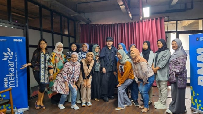 68b5a645e3a3c-pnm-gelar-pelatihan-eksklusif-untuk-nasabah-mekaar-bersama-rinaldy-yunardi_665_374.jpg