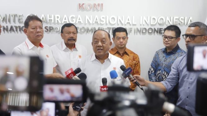 68de9844e0ba9-ketua-umum-koni-pusat-marciano-norman_665_374.jpeg