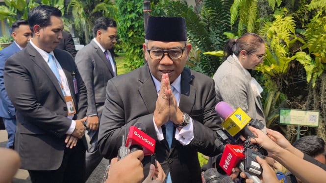 68e60152e8cd0-calon-wakil-ketua-lps-farid-azhar-nasution_665_374.jpg