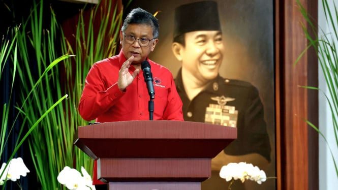 68e74ce7ec49b-sekjen-pdip-hasto-kristiyanto_665_374.jpg