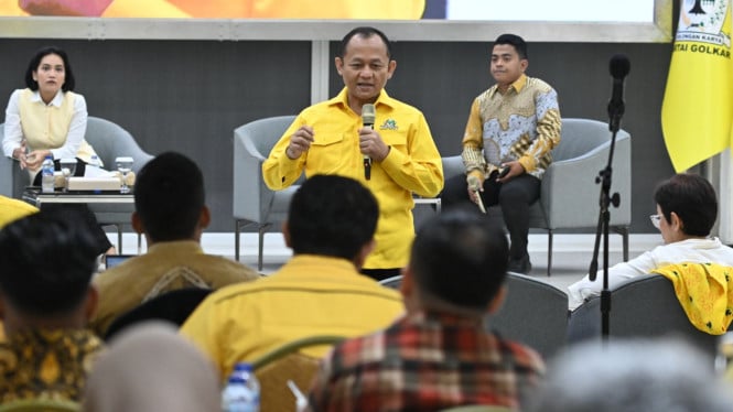 68ee273c84dfa-sekjen-partai-golkar-sarmuji_665_374.jpeg