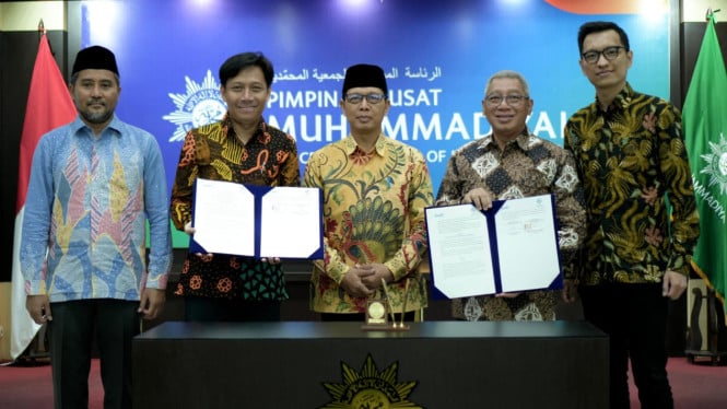 68ee52610b8eb-kerja-sama-aladin-syariah-dan-muhammadiyah_665_374.jpeg