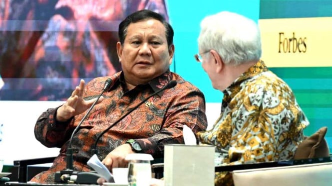 68f02ea7531a0-presiden-ri-prabowo-subianto-dan-chairman-and-editor-in-chief-forbes-steve-forb_665_374.jpg