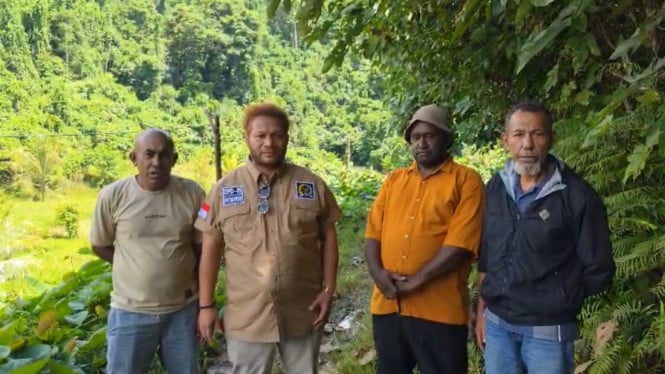 68f5b67602709-masyarakat-adat-raja-ampat-hibahkan-lahan-untuk-program-3-juta-rumah_665_374.jpg