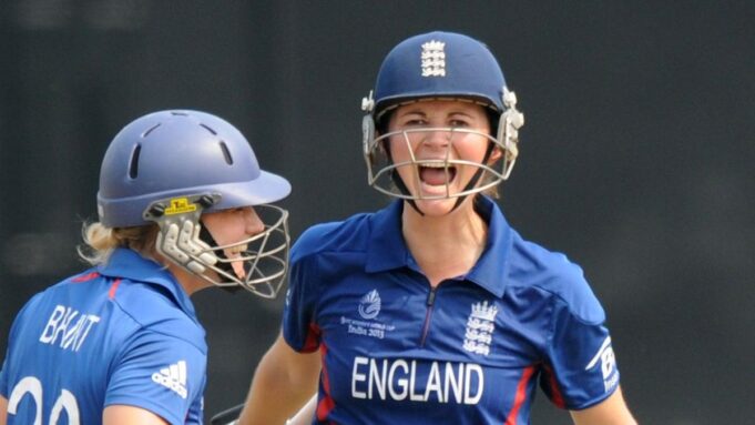BMVPB_3-2-2013_12-4-23_25_INDIA_ENGLAND_ICC_WOMENS_VB.JPG