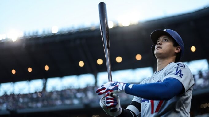THOMAS-LA-DODGERS-GettyImages-2237634231.jpg