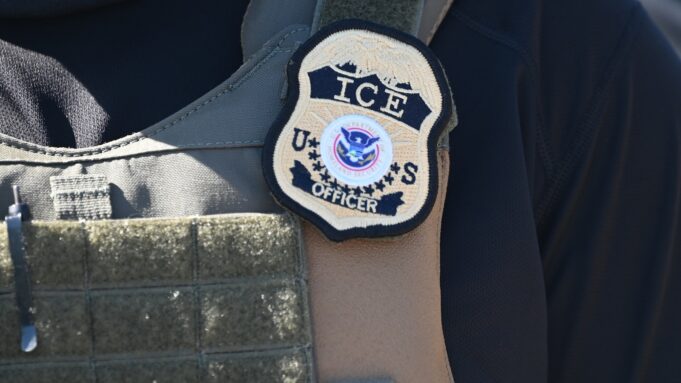 ice-gty-er-251002_1759440278651_hpMain_3_16x9.jpg