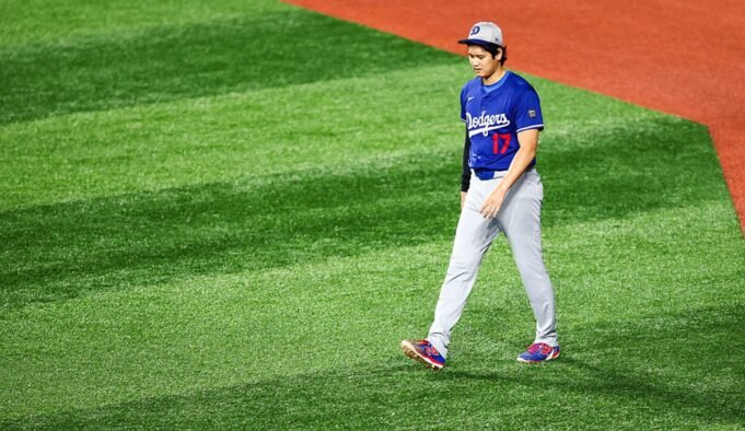 world-series-game-1.jpg