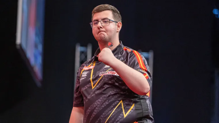 Sebastian Bialecki bate el récord de victorias del PDC Development Tour pero tiene que compartir títulos