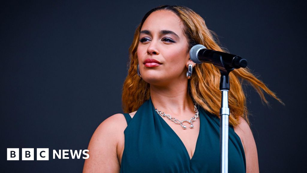 El sello discográfico de Jorja Smith busca regalías por la canción ‘AI Clone’ de I Run By Heaven