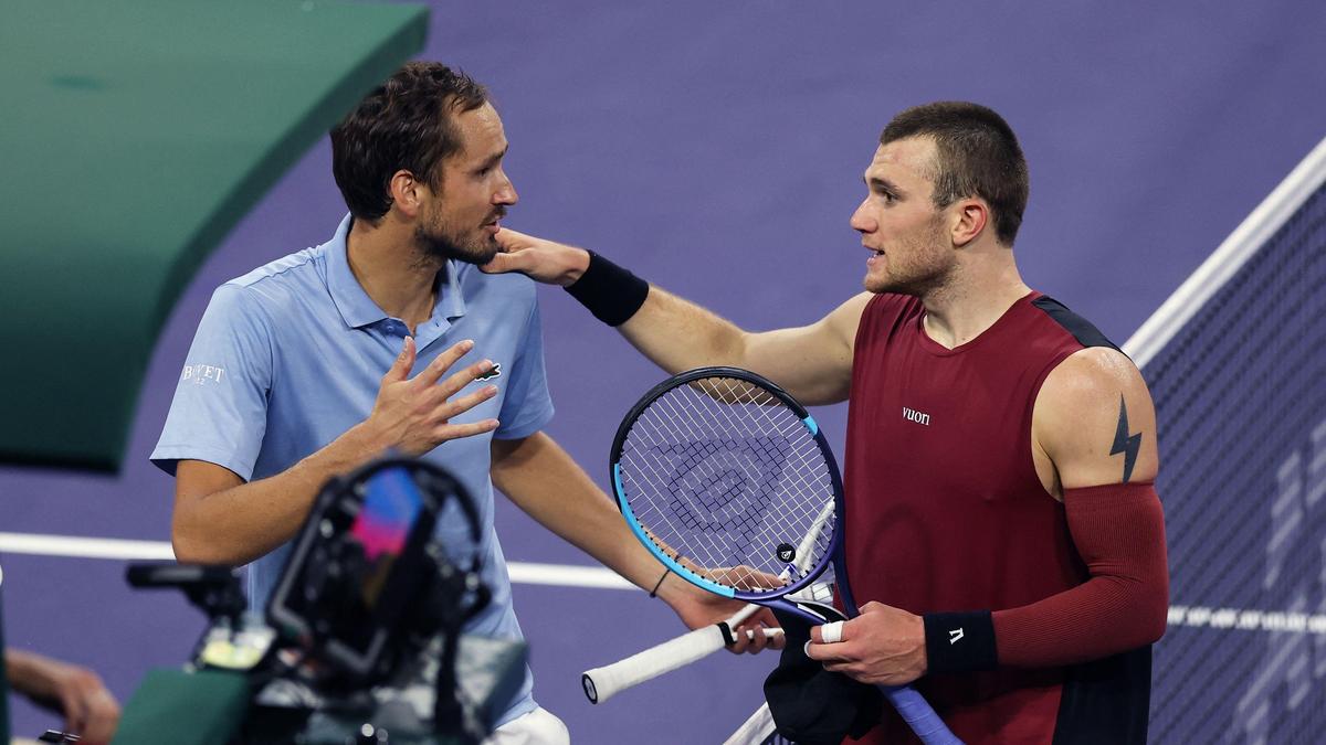 Los jugadores deben conservar los puntos para ver reseñas de videos: Sabalenka después de la controversia Medvedev-Draper en Indian Wells