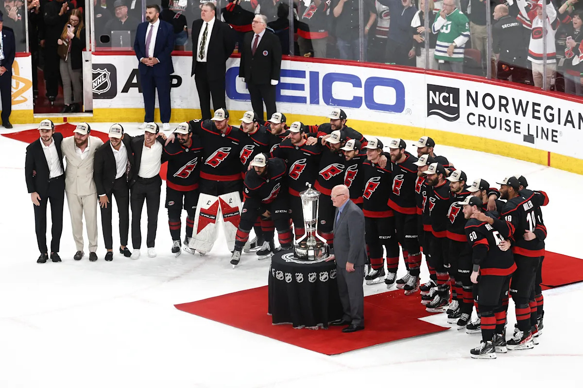 Los huracanes optan por no tocar el Trofeo Príncipe de Gales después de vencer a los Canadiens