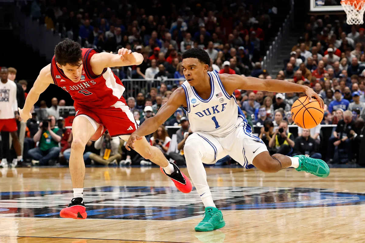 Cómo Caleb Foster, de Duke, se deslizó en Elite 8 con pura voluntad y un scooter: ‘No tenía que jugar esta noche’