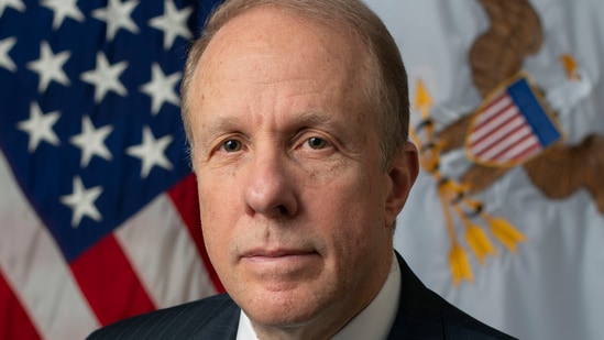 Stephen A. Feinberg-David Rush: 5 cosas sobre el subsecretario de Defensa en medio de sus vínculos con un ex-CIA arrestado con 40 millones de dólares en oro