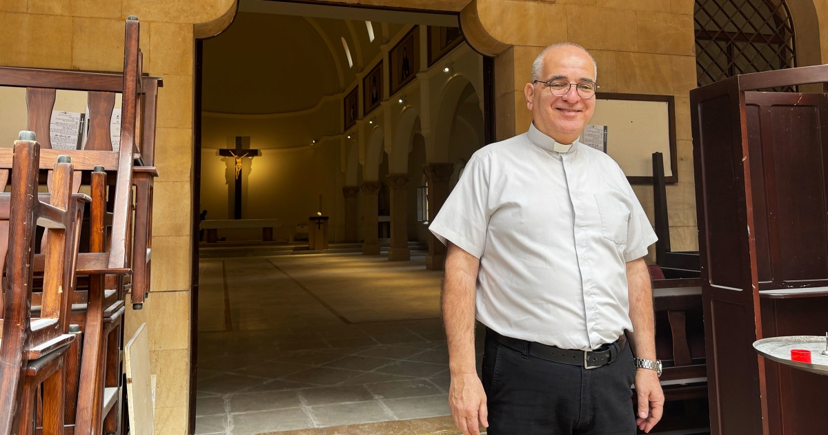 La explosión de Beirut llevó a algunos a abandonar el Líbano, pero los católicos maronitas dicen que la visita del Papa trae esperanza