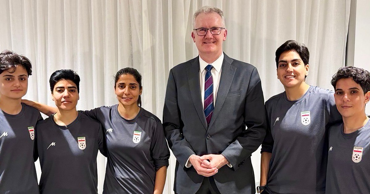 Los futbolistas iraníes aceptaron asilo en Australia. Ahora están cambiando de opinión.