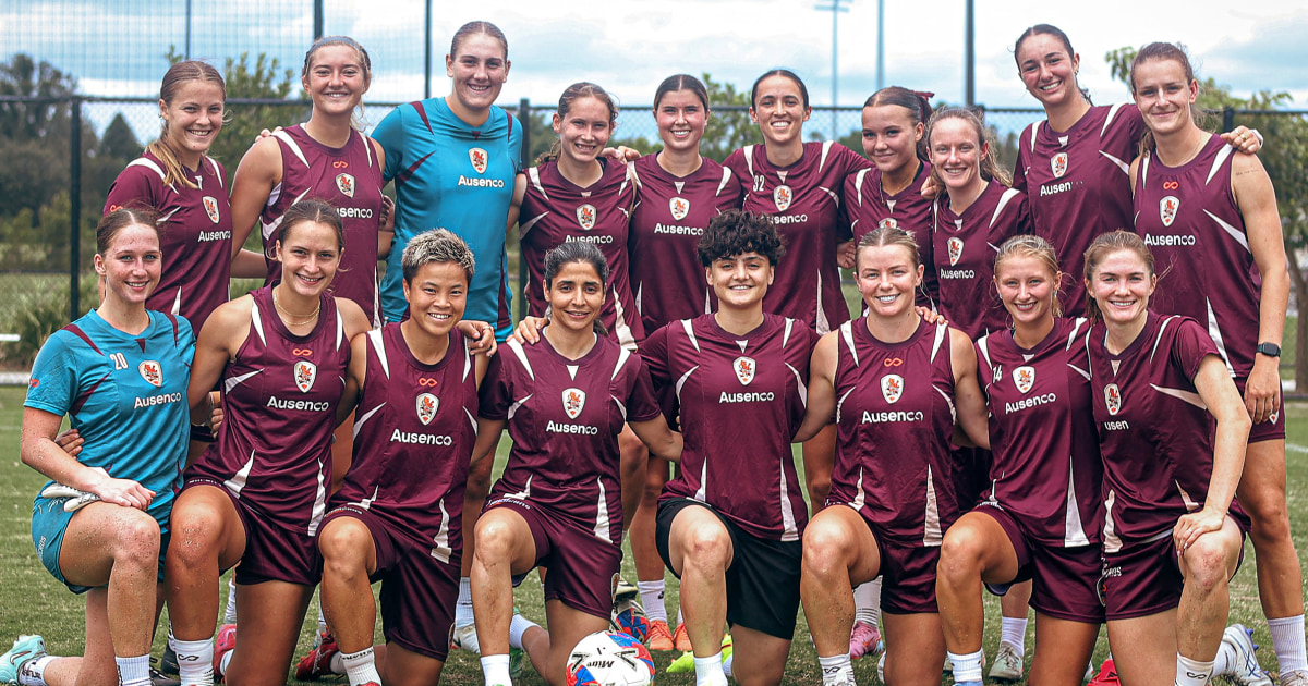 Futbolistas iraníes entrenan con la selección australiana tras recibir asilo