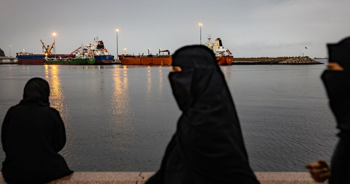 Marineros varados en el Golfo Pérsico mientras cohetes vuelan sobre sus cabezas