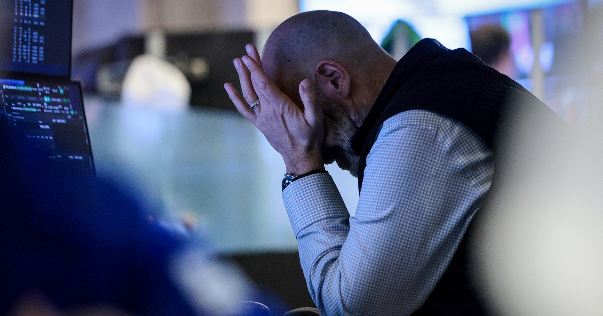 Los mercados se desploman, el petróleo alcanza los 100 dólares y Trump no logra tranquilizar a Wall St.