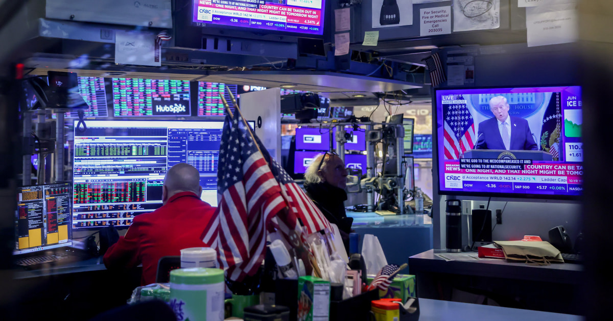 El petróleo se desploma y los futuros de acciones se recuperan tras el alto el fuego propuesto por Trump en Irán