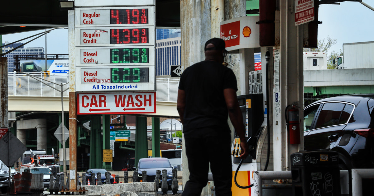 260428-gas-us-prices-vsb-1949-144d2d.jpg