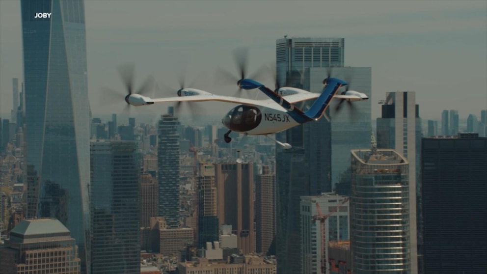 MIRAR: El futuro de los taxis aéreos totalmente eléctricos que pueden despegar y aterrizar verticalmente