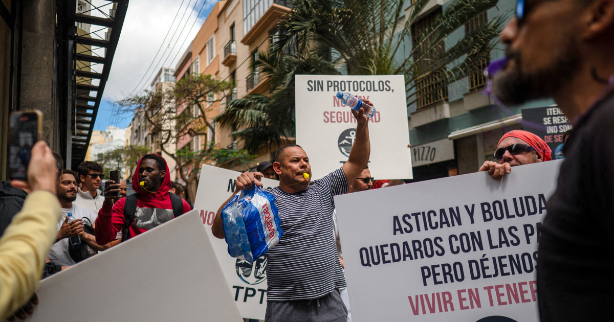El jefe de salud global se dirige a los preocupados residentes de Tenerife mientras el crucero por hantavirus se prepara para anclar