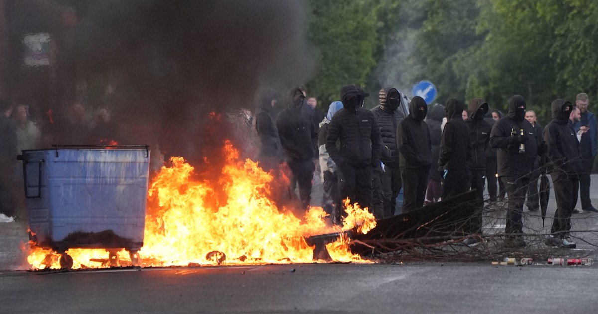 Estallan violentas protestas antiinmigrantes en Belfast tras un ataque con cuchillo