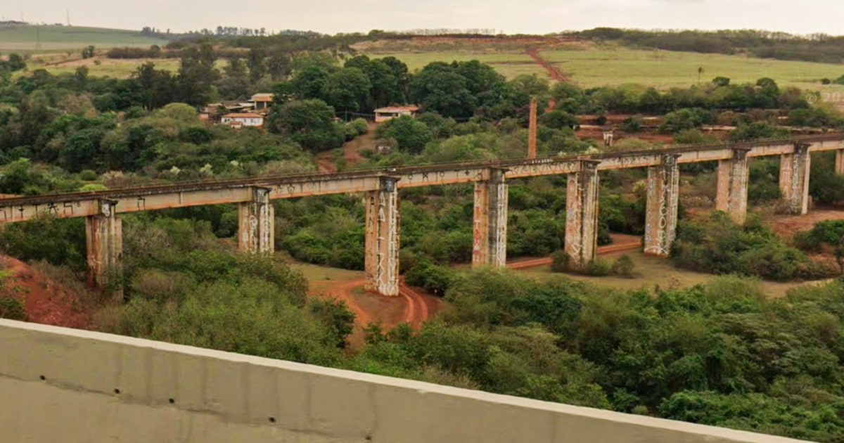 260614-skeleton-bridge-brazil-vl-432p-c79c07.jpg