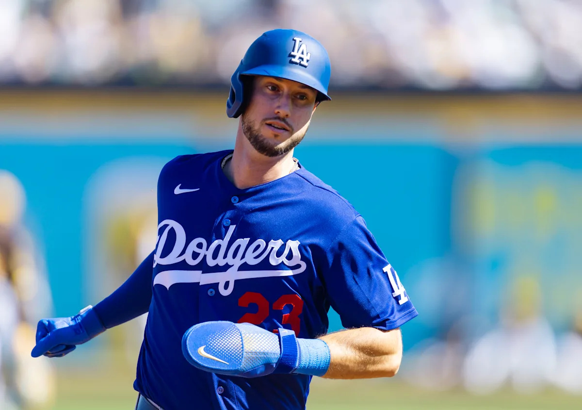 Dodgers OF Kyle Tucker (espasmos en la espalda) y el receptor Dalton Rushing (conmoción cerebral) abandonan el juego del lunes contra los Mellizos debido a lesiones