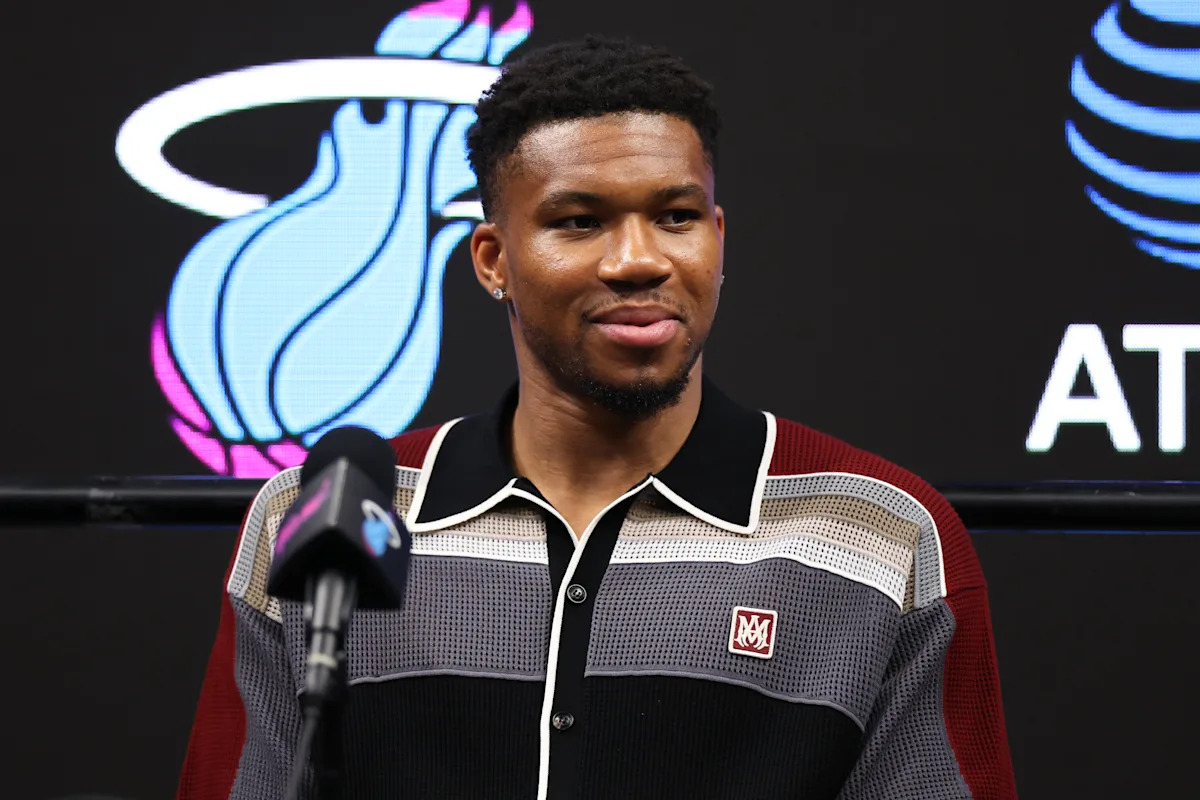 Giannis Antetokounmpo habla con franqueza sobre su adaptación en Miami pero está lleno de entusiasmo: “Creo que es el lugar correcto para estar”