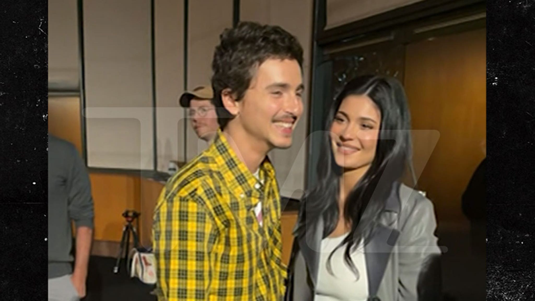 Timothée Chalamet, su madre y Kylie Jenner se reúnen en el evento “Marty Supreme”