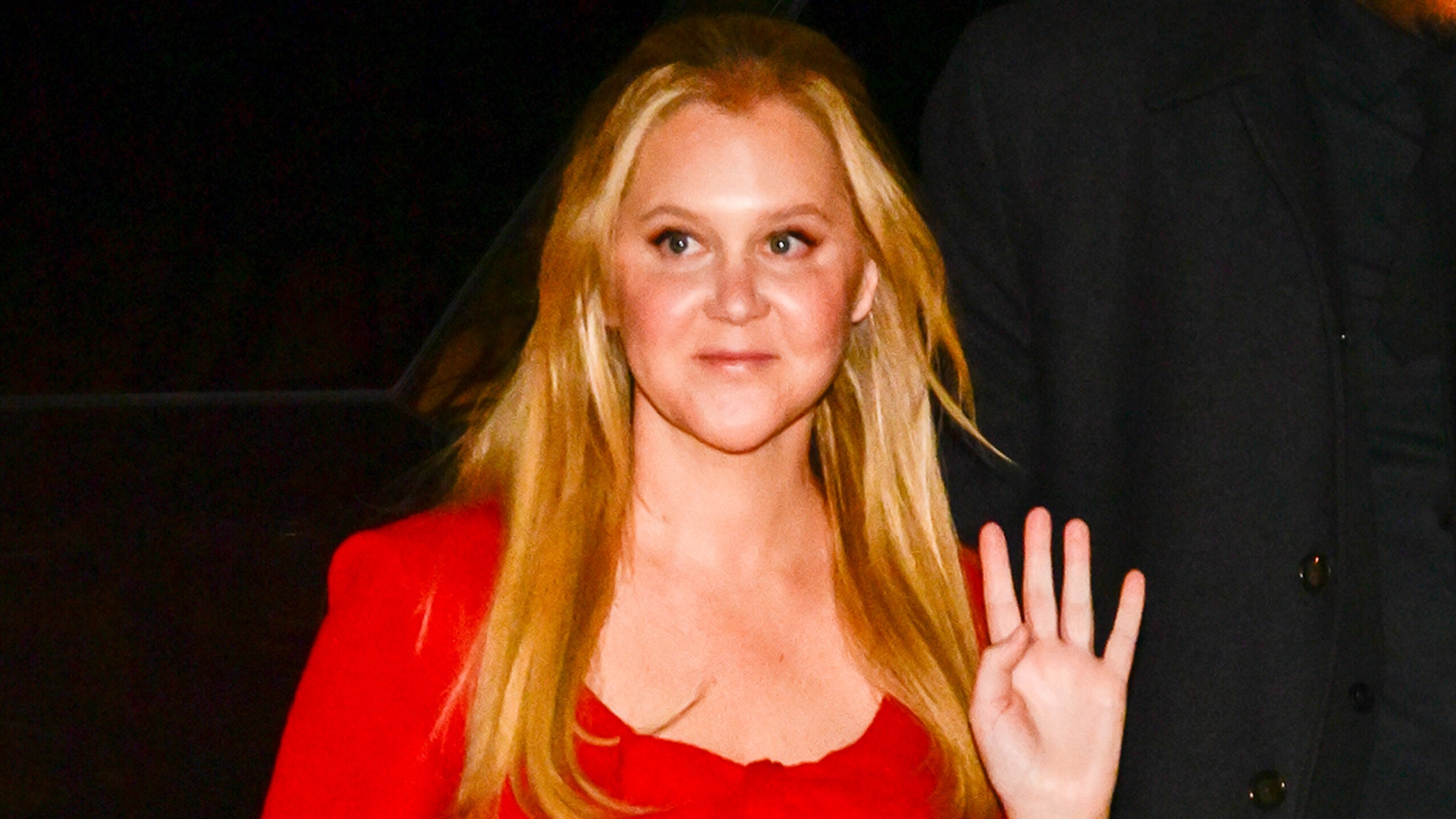 Amy Schumer muestra una increíble pérdida de peso en sexys fotos en las redes sociales