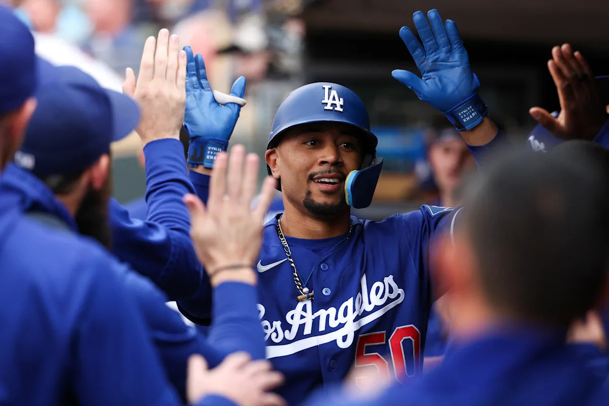 Mookie Betts continúa su racha de resurgimiento con el jonrón número 300 de su carrera en la victoria de los Dodgers