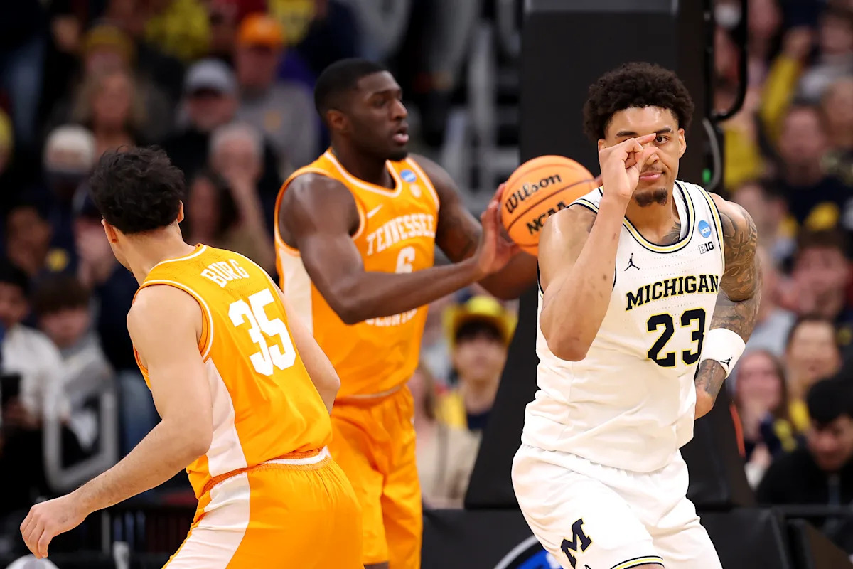Los Michigan Wolverines número 1 llegan a la Final Four después de vencer al número 6 Tennessee en la victoria masculina Elite Eight más desigual en 37 años.