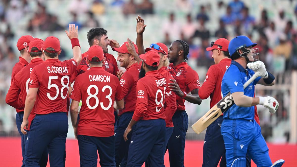 Copa del Mundo T20 2026: Inglaterra se clasifica para Super Eights tras derrotar a Italia por 24 carreras