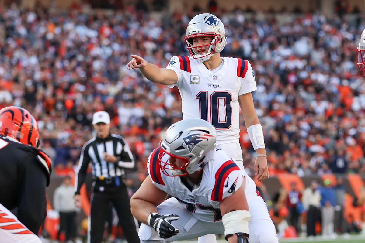 ¡Fútbol de fantasía en vivo! Mire el domingo para obtener consejos actualizados sobre salidas/sentados y actualizaciones de clasificaciones para la Semana 13