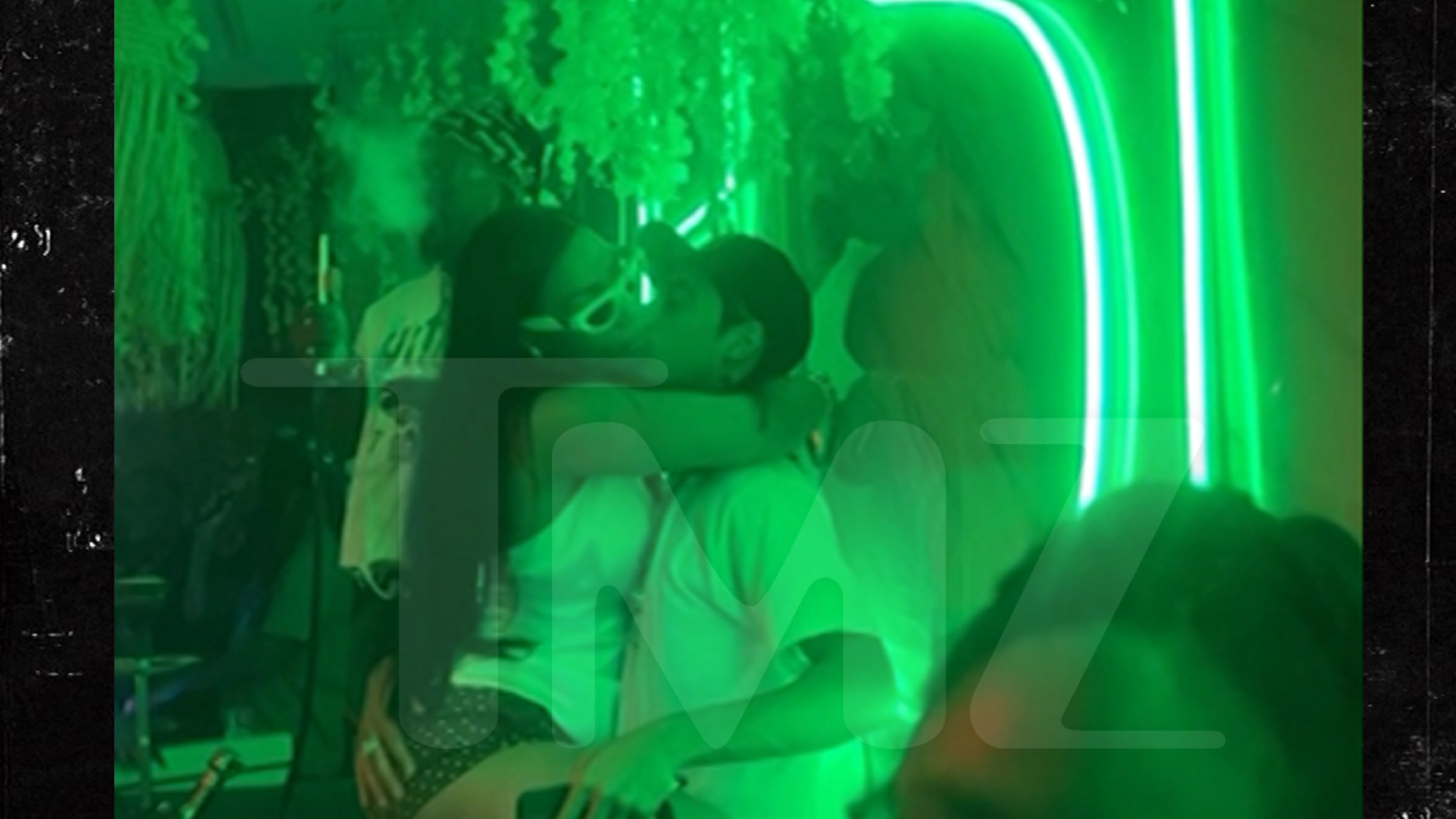 El sobrino de Beyoncé, Julez, viaja junto a la estrella de ‘Love & Hip Hop’ en un nuevo vídeo