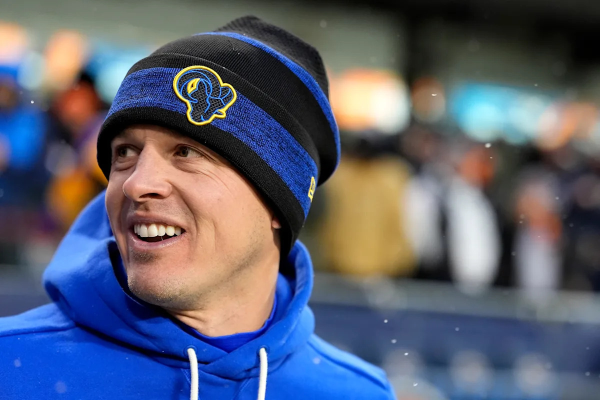 Los Cardinals contratan al coordinador ofensivo de los Rams, Mike LaFleur, como próximo entrenador en jefe