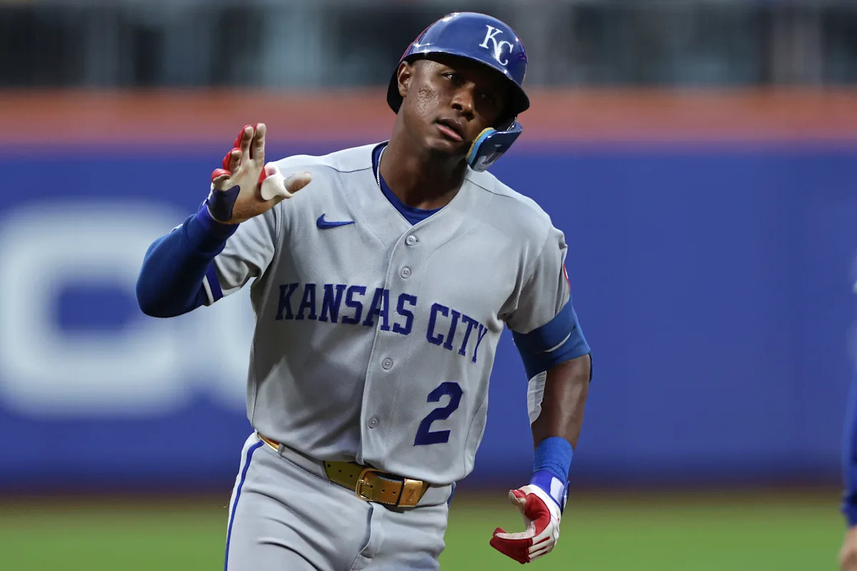 Los Reales se recuperan para vencer a los Mets después de permitir un ‘jonrón de las ligas menores’ mientras Tyler Tolbert empata el récord con el duodécimo hit consecutivo