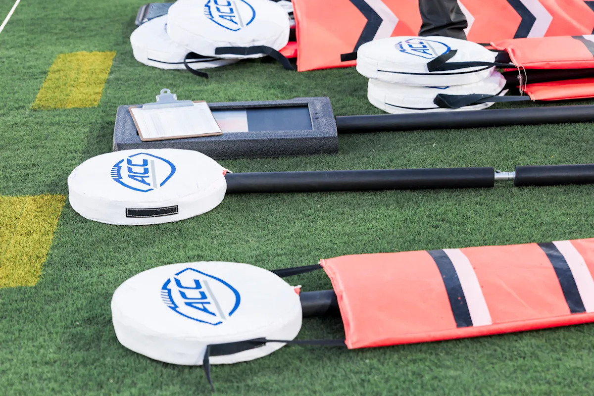 Yahoo Top 10: ¿Podría el ACC realmente perderse el playoff de fútbol universitario?