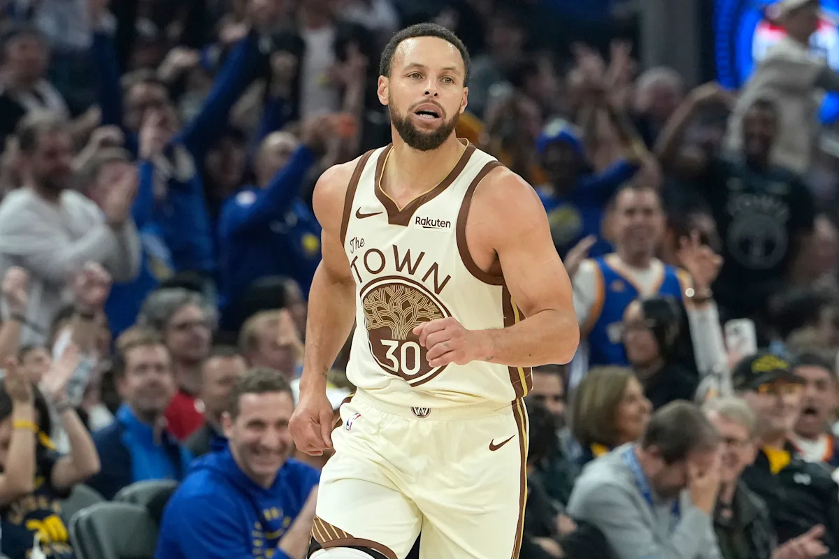 Steph Curry estará de baja al menos 10 días más