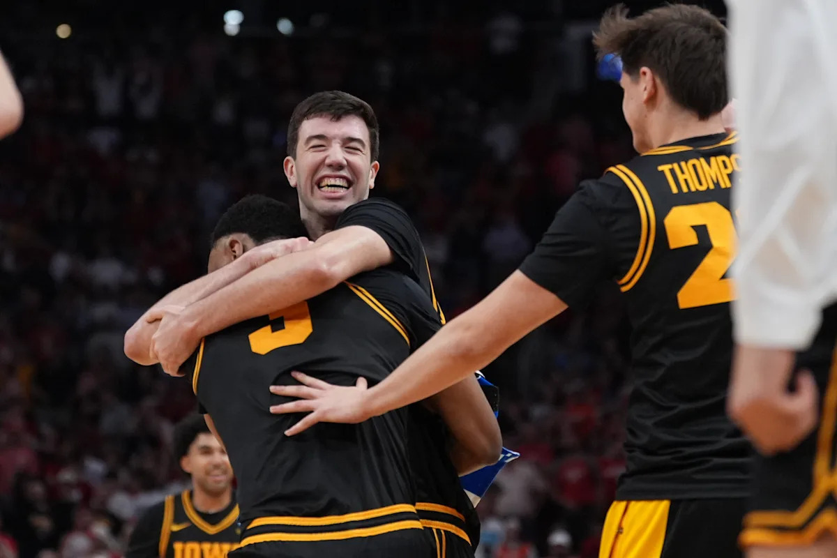 Calendario de March Madness Elite 8, cómo verlo: siga Iowa-Illinois, Purdue-Arizona el sábado en el torneo de la NCAA