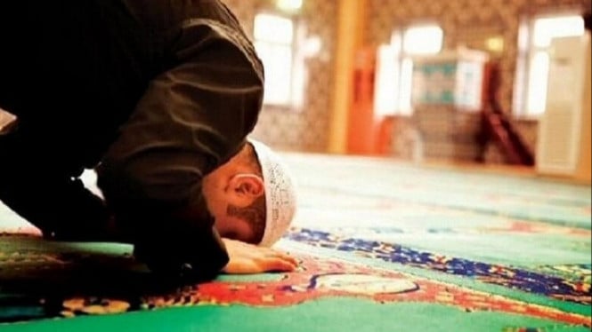 El fenómeno de las oraciones relámpago de Tarawih en el mes de Ramadán, ¿es legal según la Sharia?