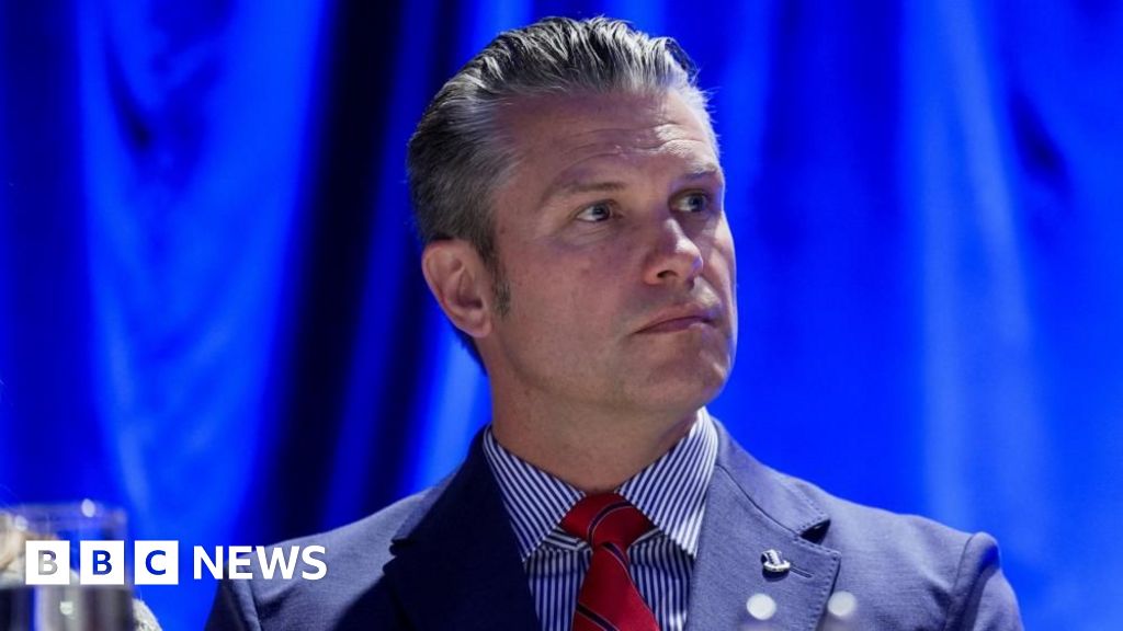 Estados Unidos amenaza a Anthropic con una fecha límite en su disputa sobre las salvaguardias de la IA