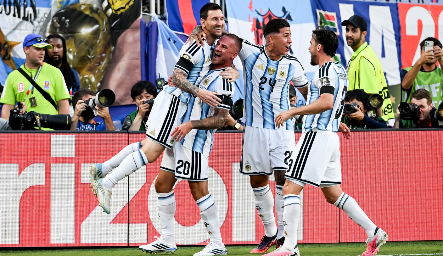 Obtenga un aumento de ganancias 10 veces superior al 100% con el código promocional de Caesars Sportsbook FOXSPORTSDYW para Inglaterra vs Argentina