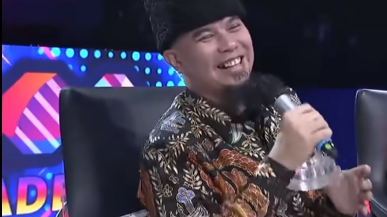 No enojado, esta es la reacción de Ahmed Dhani al ver a Elroomi peleando en la escuela